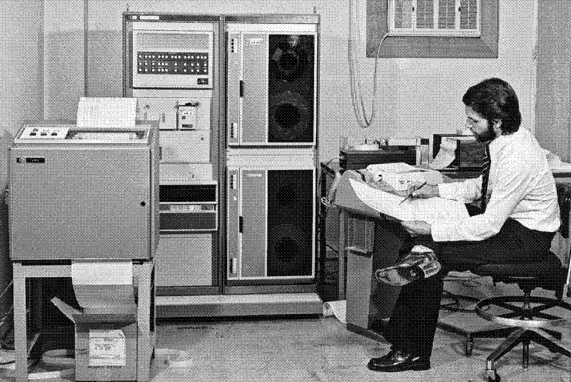 Imagen de TinyBASIC: cómo la respuesta a una costosa y pesada versión de BASIC dio nacimiento al CopyLeft