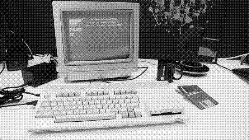 Imagen de La historia de la Commodore C65, la computadora que nunca pudimos tener