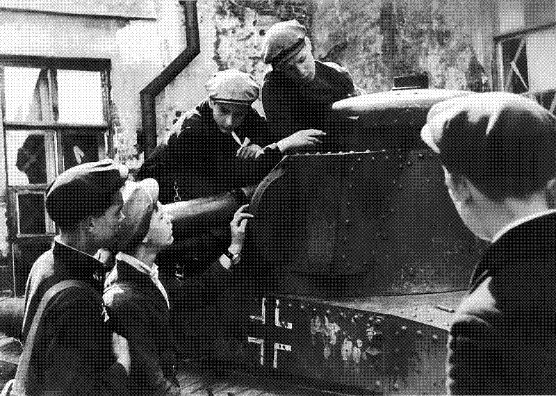 Imagen de Tanques en paz - 13