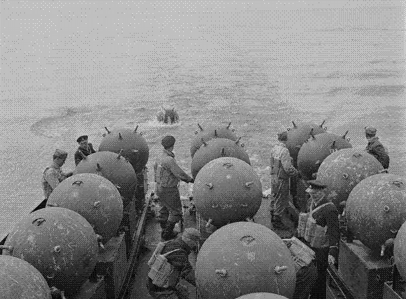 Imagen de Las minas submarinas y las baterías