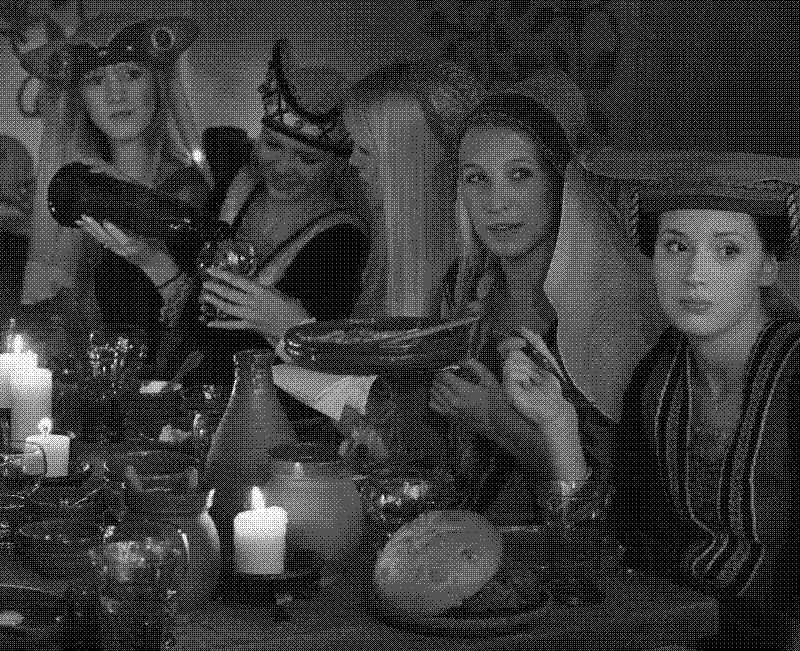 Imagen de Moda medieval: el Hennin y el Escoffion